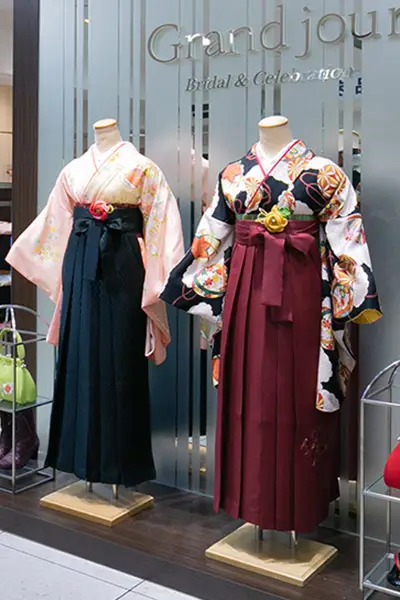 東京銀座のお洒落でかわいい卒業袴試着会