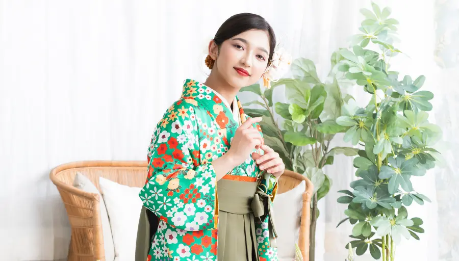 埼玉浦和のお洒落で可愛い卒業袴レンタル