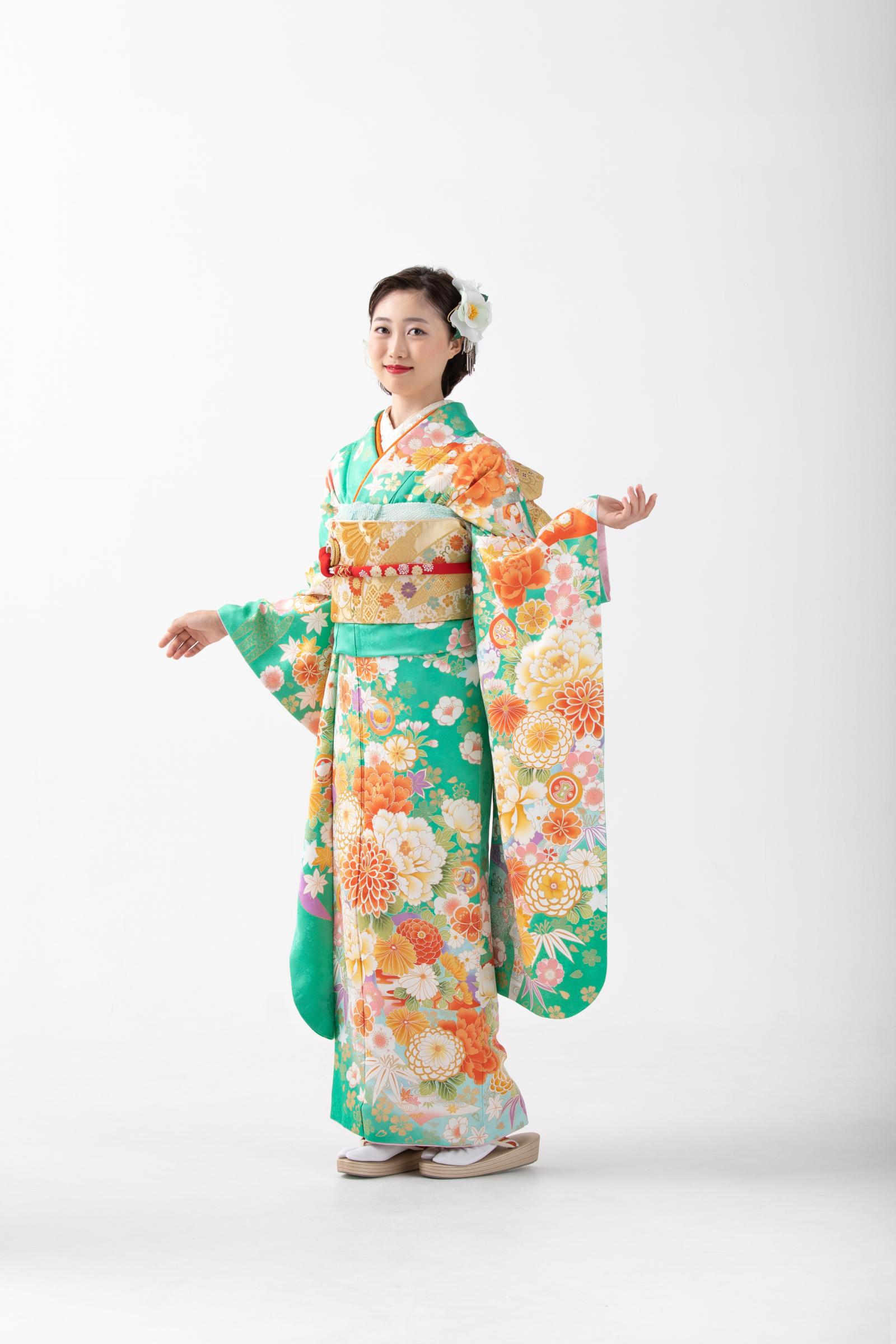 立川店 No 4019 レンタル価格 350 000 成人式 貸衣裳グランジュール Grandjour Bridal Celebration